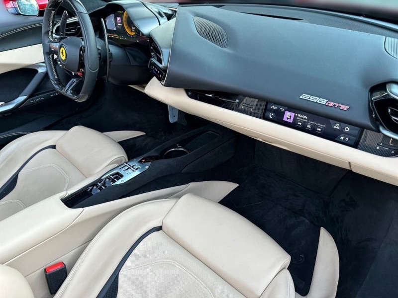 Ferrari 296GTB GTS = Carbon Interior & Exterior= Гаранция, снимка 12 - Автомобили и джипове - 46446903