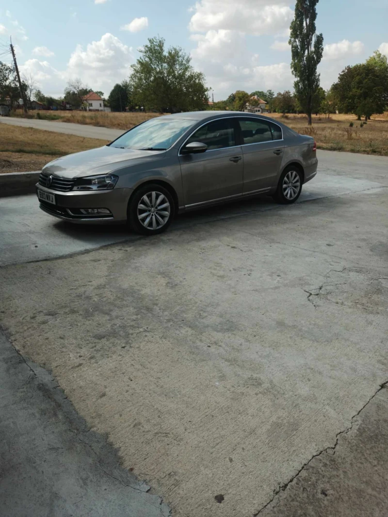 VW Passat 1.6TDI, снимка 4 - Автомобили и джипове - 47226833