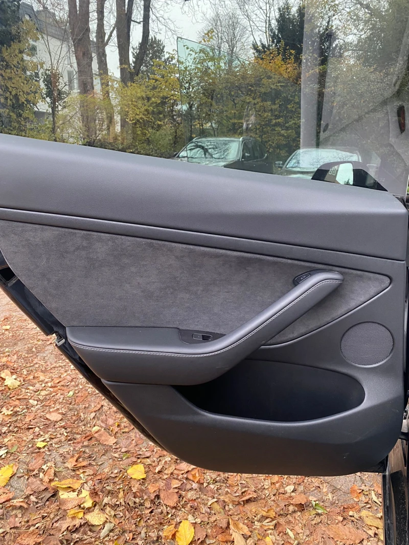 Tesla Model 3 Performance, снимка 5 - Автомобили и джипове - 51415440