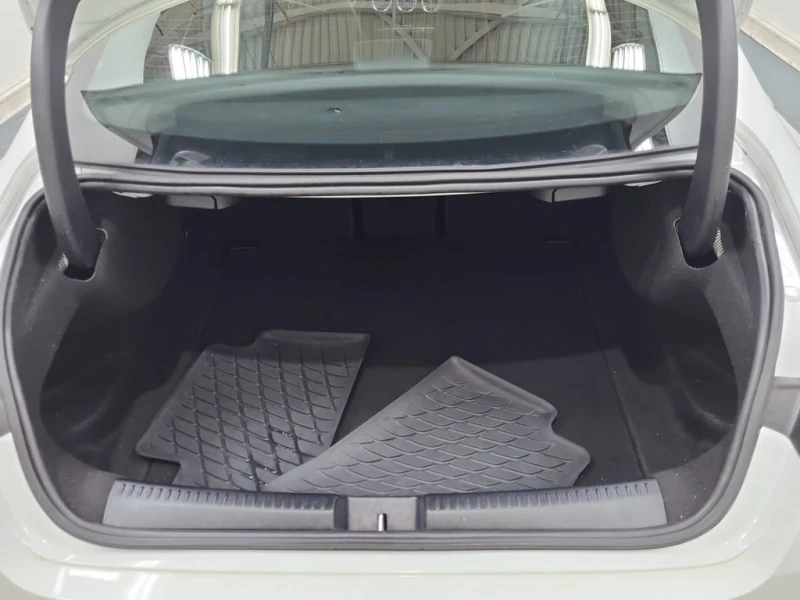 Mercedes-Benz CLA AMG 35  CARFAX, снимка 16 - Автомобили и джипове - 53447179