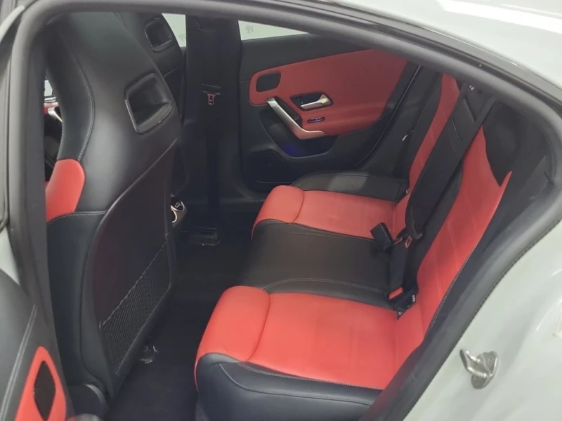 Mercedes-Benz CLA AMG 35  CARFAX, снимка 12 - Автомобили и джипове - 53447179