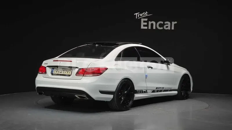 Mercedes-Benz E 400 Mercedes Benz E-Class Coupe, 2016, снимка 2 - Автомобили и джипове - 54087061
