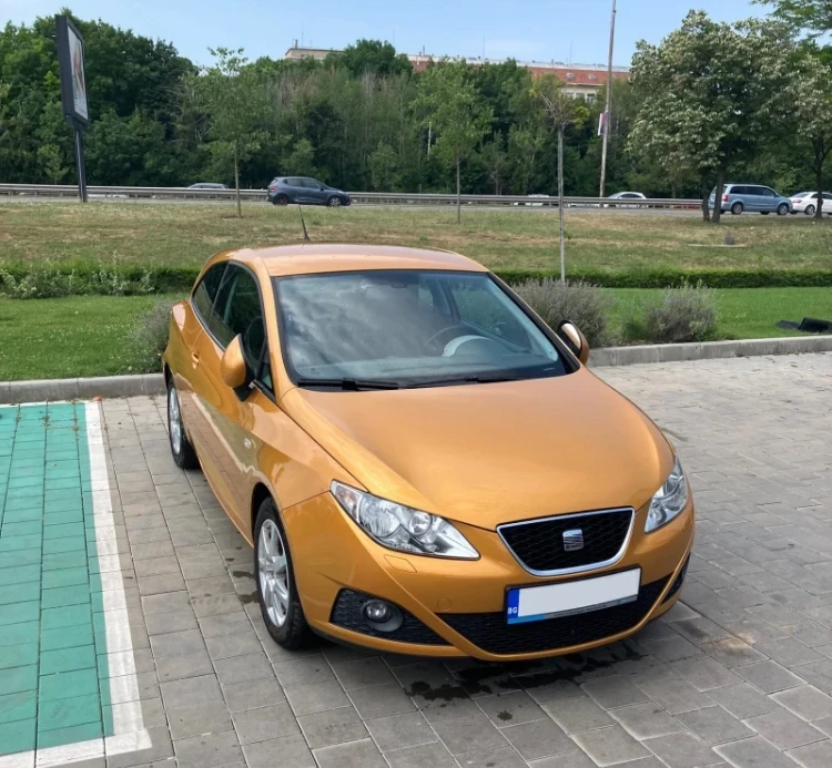 Seat Ibiza 1.2 TDI | Кожен салон | Подгрев | Парктроник , снимка 2 - Автомобили и джипове - 55504252