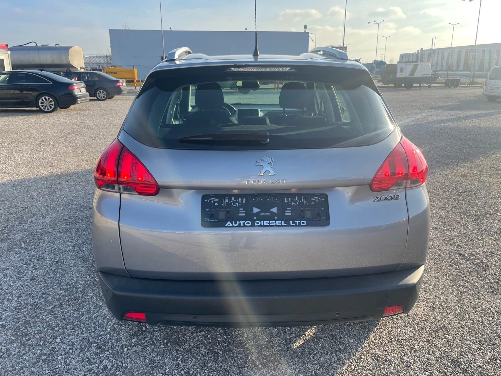 Peugeot 2008 1.2 Active - изображение 6