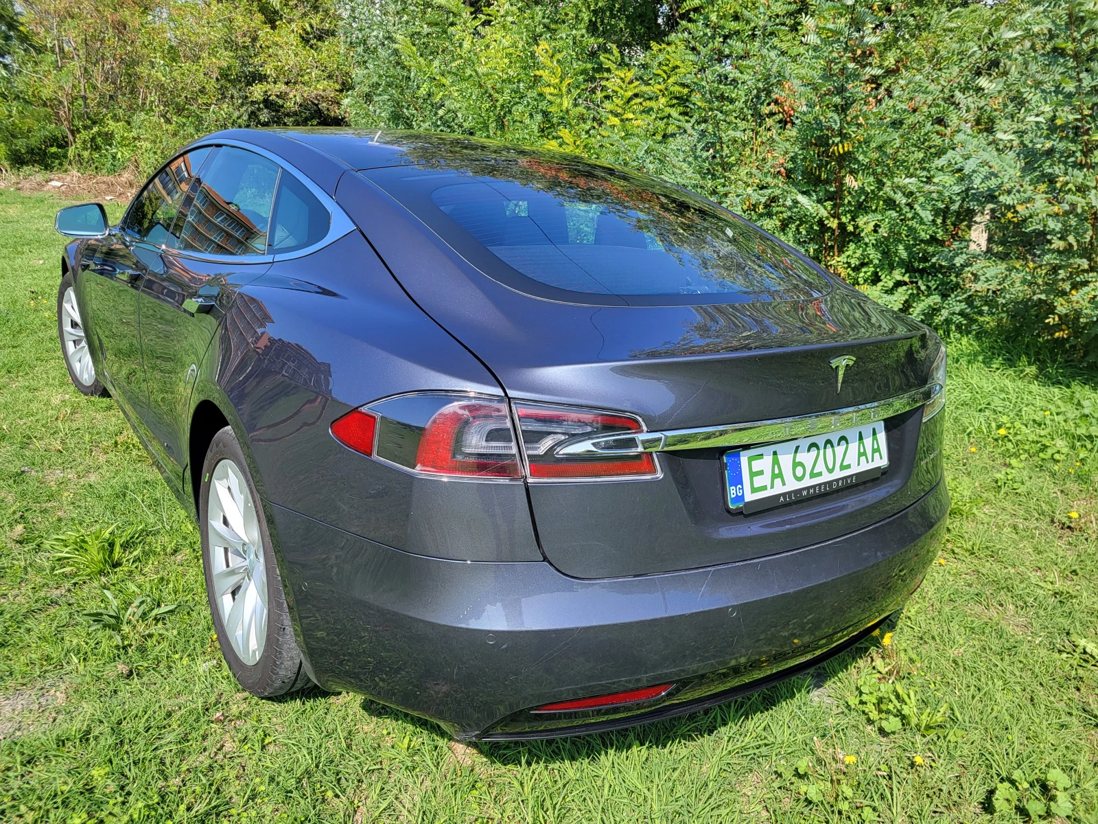 Tesla Model S Raven - изображение 4