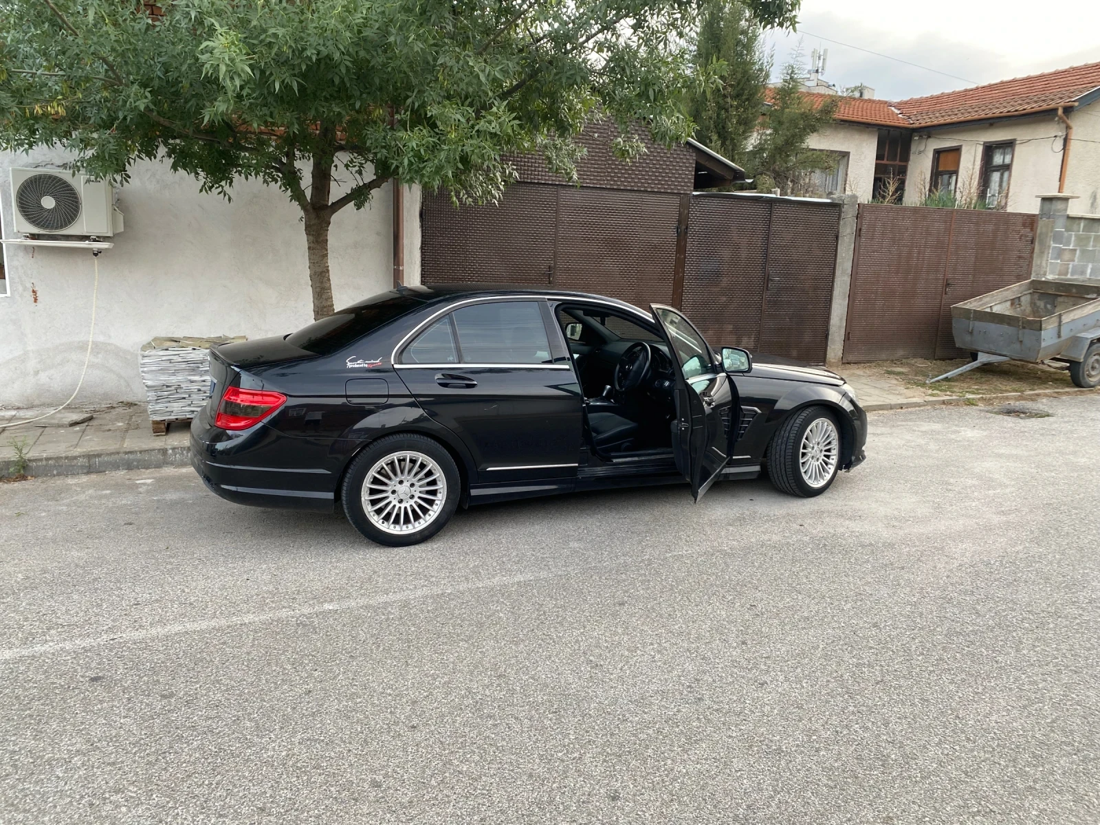 Mercedes-Benz C 220  - изображение 2