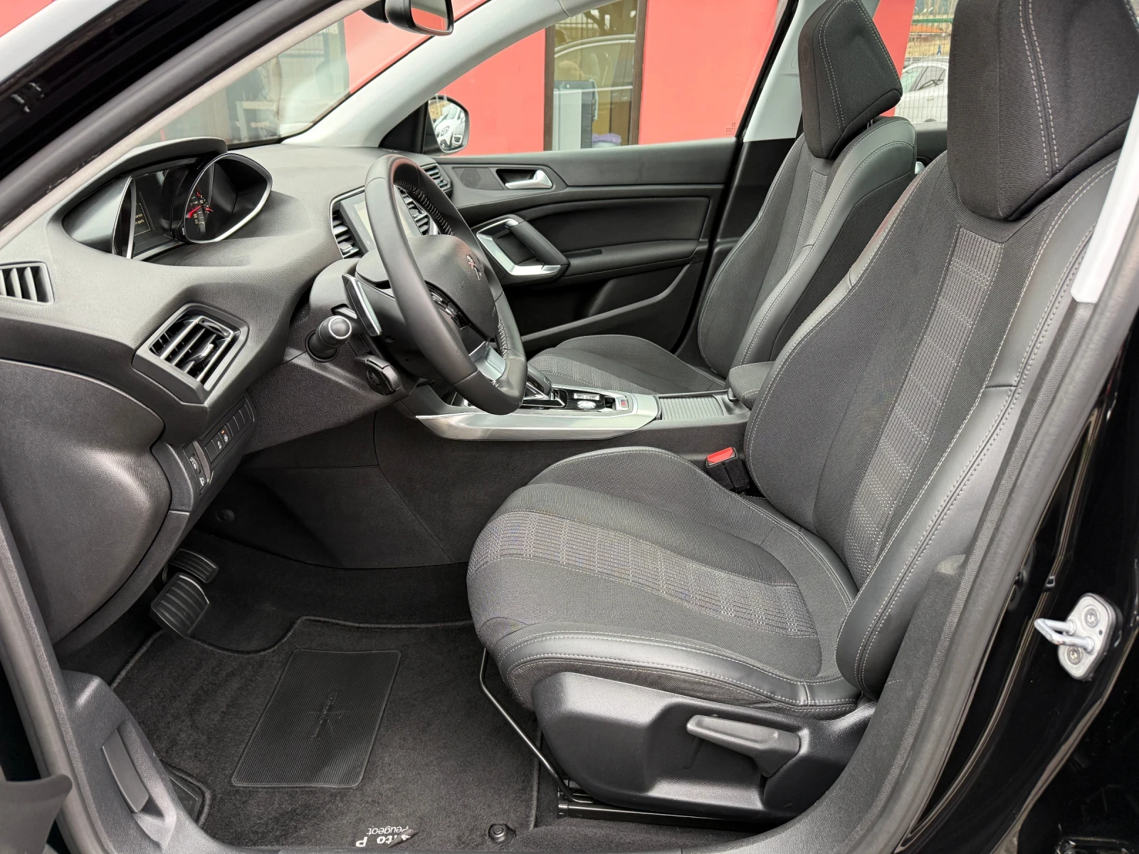 Peugeot 308 1.5BlueHDi, Allure, * 204 000* !  | Mobile.bg   11