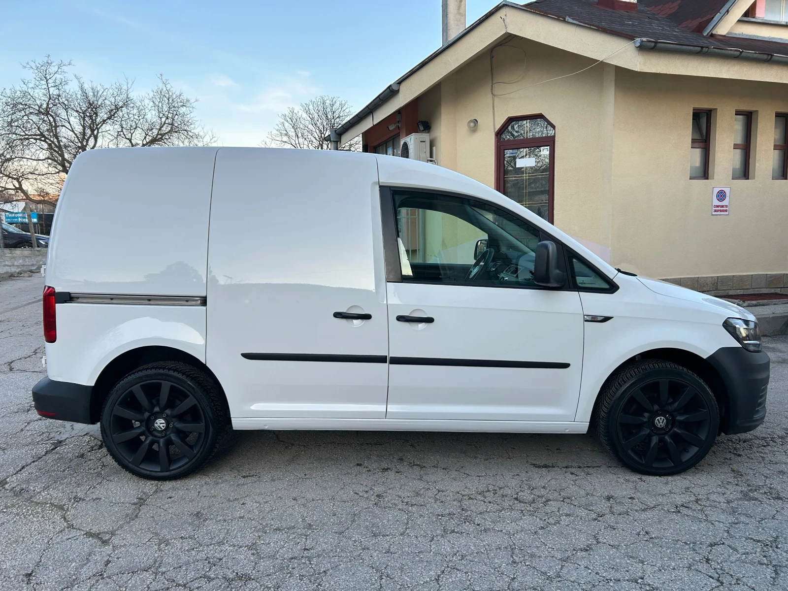 VW Caddy 2.0TDI EURO 6  - изображение 4