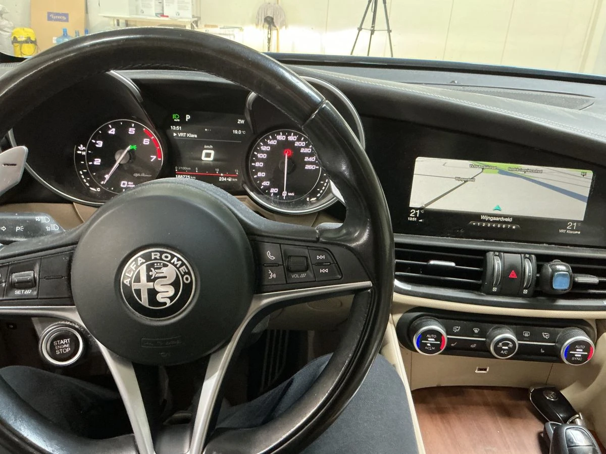 Alfa Romeo Giulia 2.0 Turbo Veloce | Mobile.bg � ����������� 11