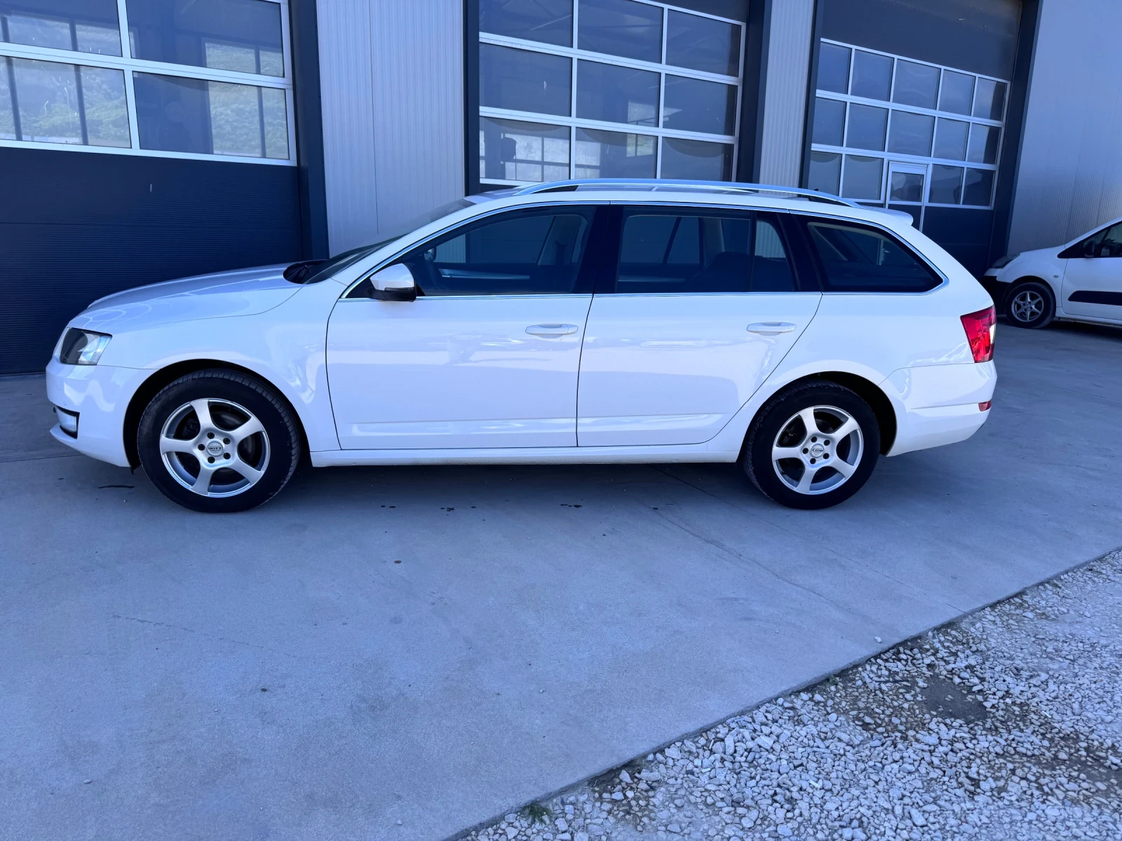 Skoda Octavia 2.0TDI 150PS 4X4 EVRO 6, снимка 3 - Автомобили и джипове - 54343228