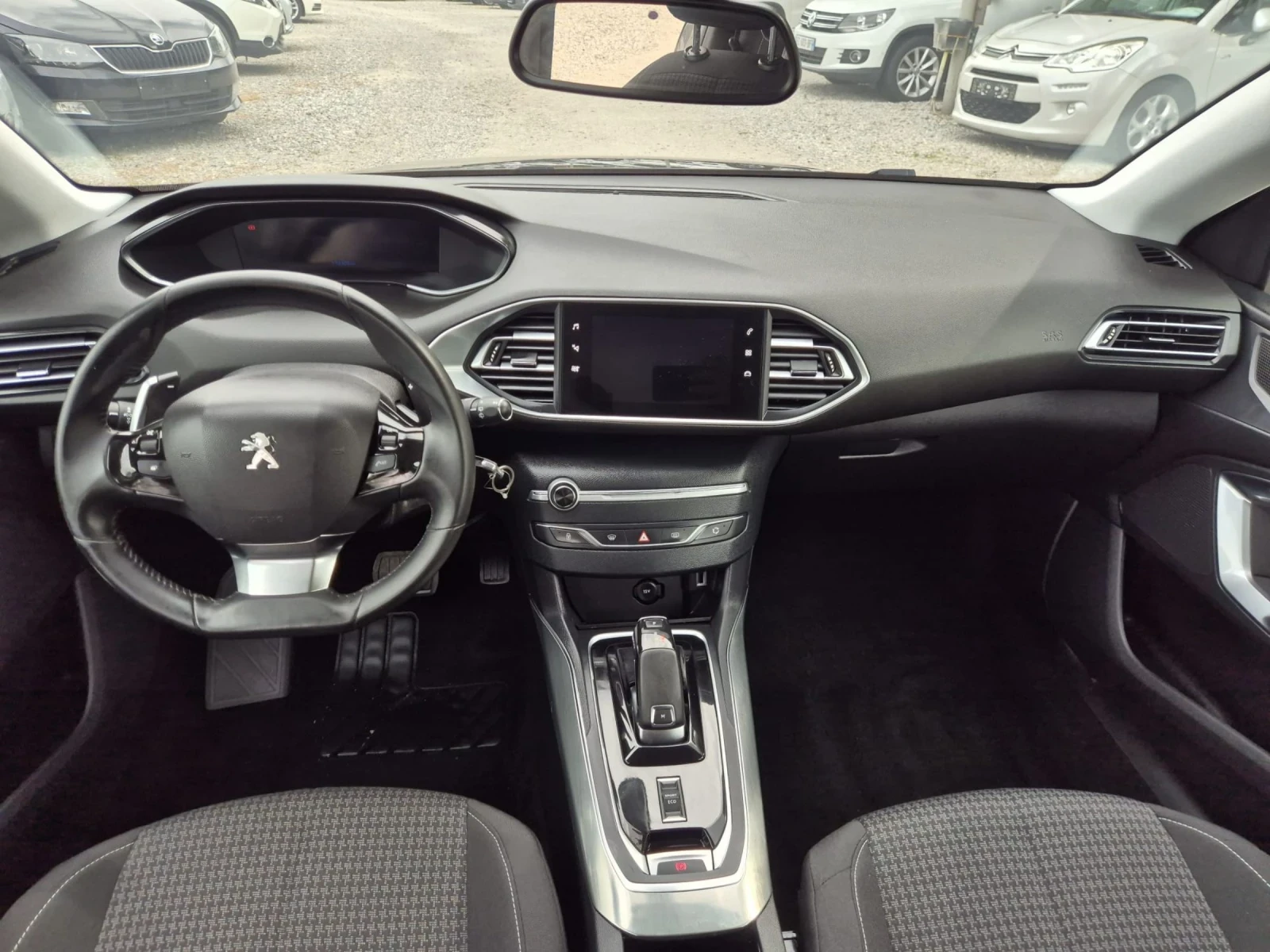 Peugeot 308 1.5HDI+ Avtomat, снимка 9 - Автомобили и джипове - 54485276
