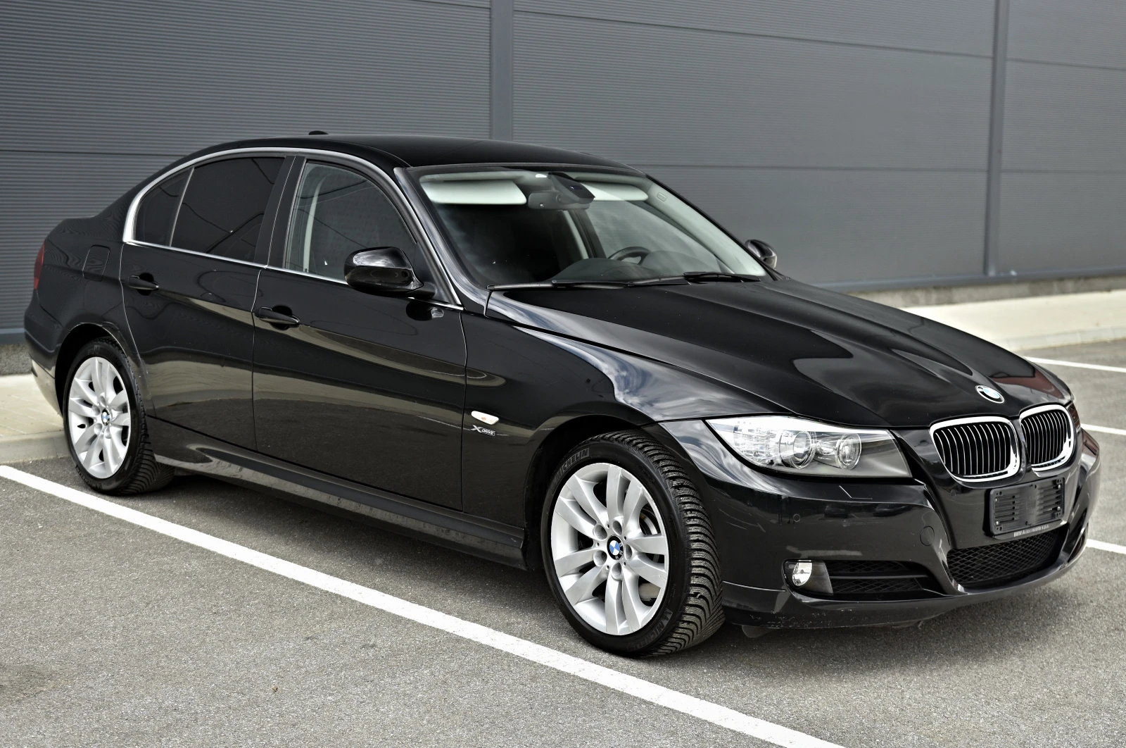 BMW 330 330 xdrive //Navi//268 cv, снимка 3 - Автомобили и джипове - 54684132