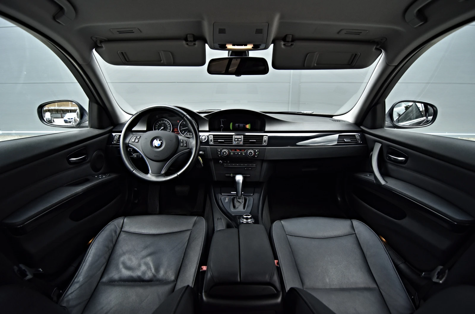 BMW 330 330 xdrive //Navi//268 cv, снимка 17 - Автомобили и джипове - 54684132