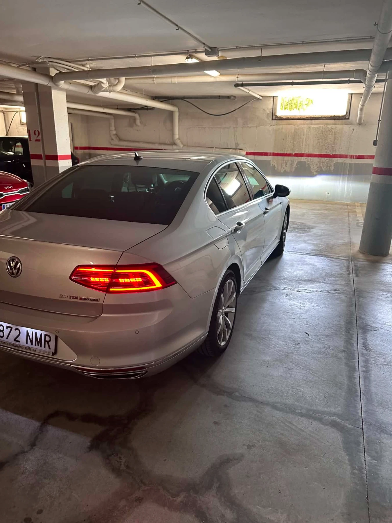 VW Passat 2, 0 Disel 239 конски сили, снимка 9 - Автомобили и джипове - 54987902