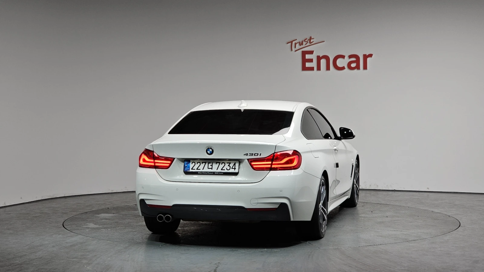 BMW 430 | Harman Kardon | HUD | Шибидах | Подгрев | , снимка 2 - Автомобили и джипове - 55192107