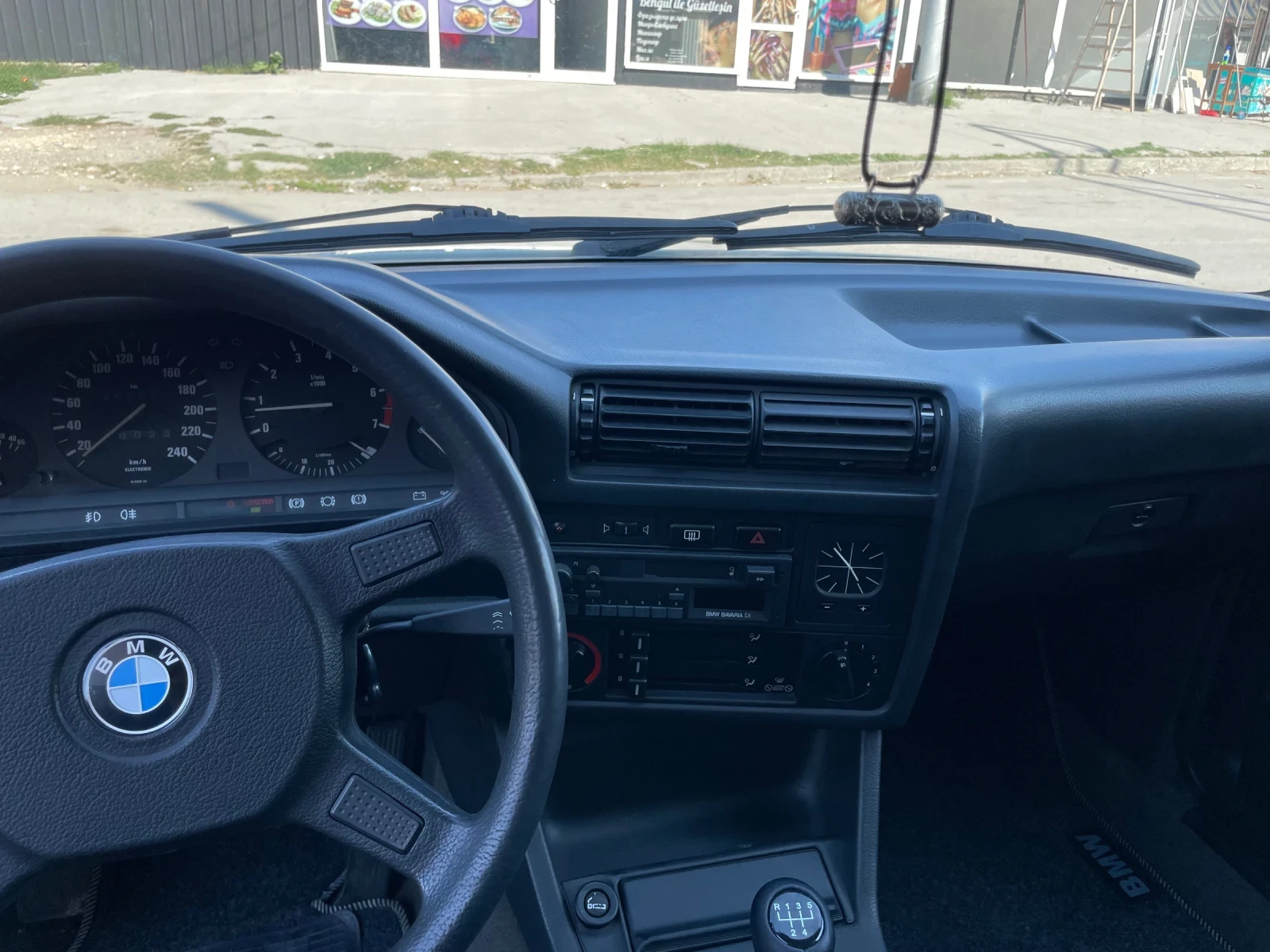 BMW 316 Като нов, снимка 10 - Автомобили и джипове - 55492671