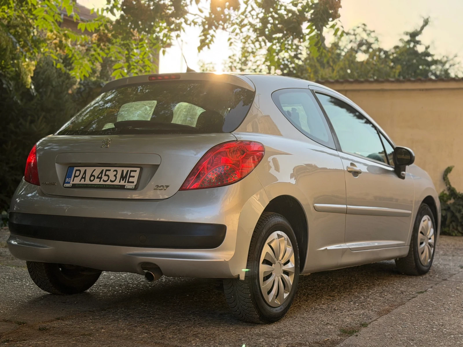 Peugeot 207 1.4i, снимка 4 - Автомобили и джипове - 55891918