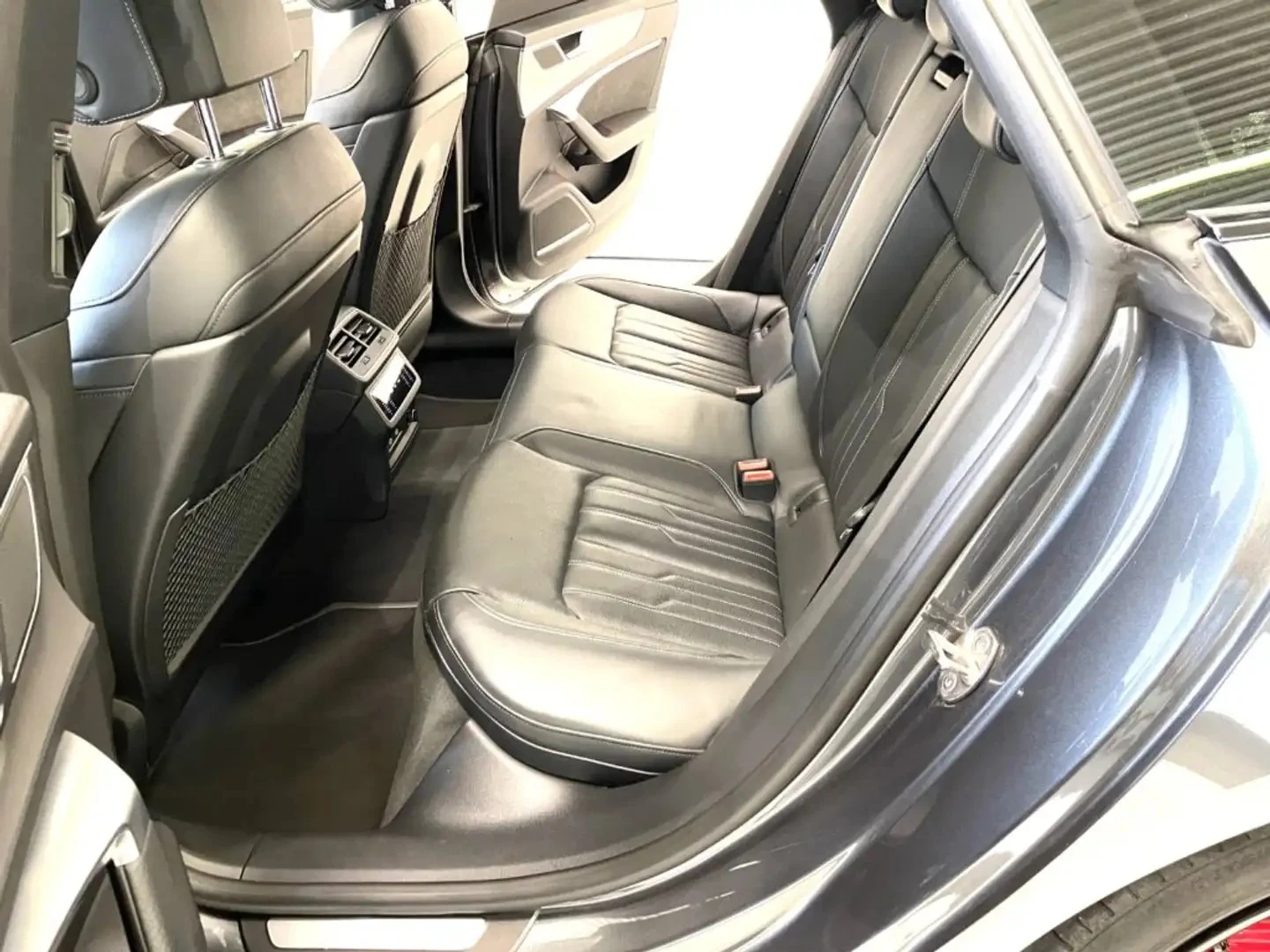 Audi S7 3.0TDI V6 Mild Hybrid Quattro | Mobile.bg � ����������� 7