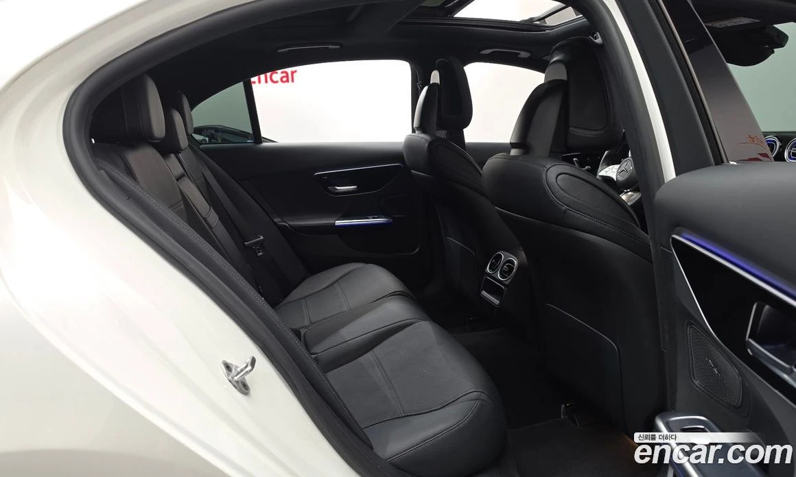 Mercedes-Benz C 200 C200 4MATIC Avantgarde, снимка 12 - Автомобили и джипове - 56117095