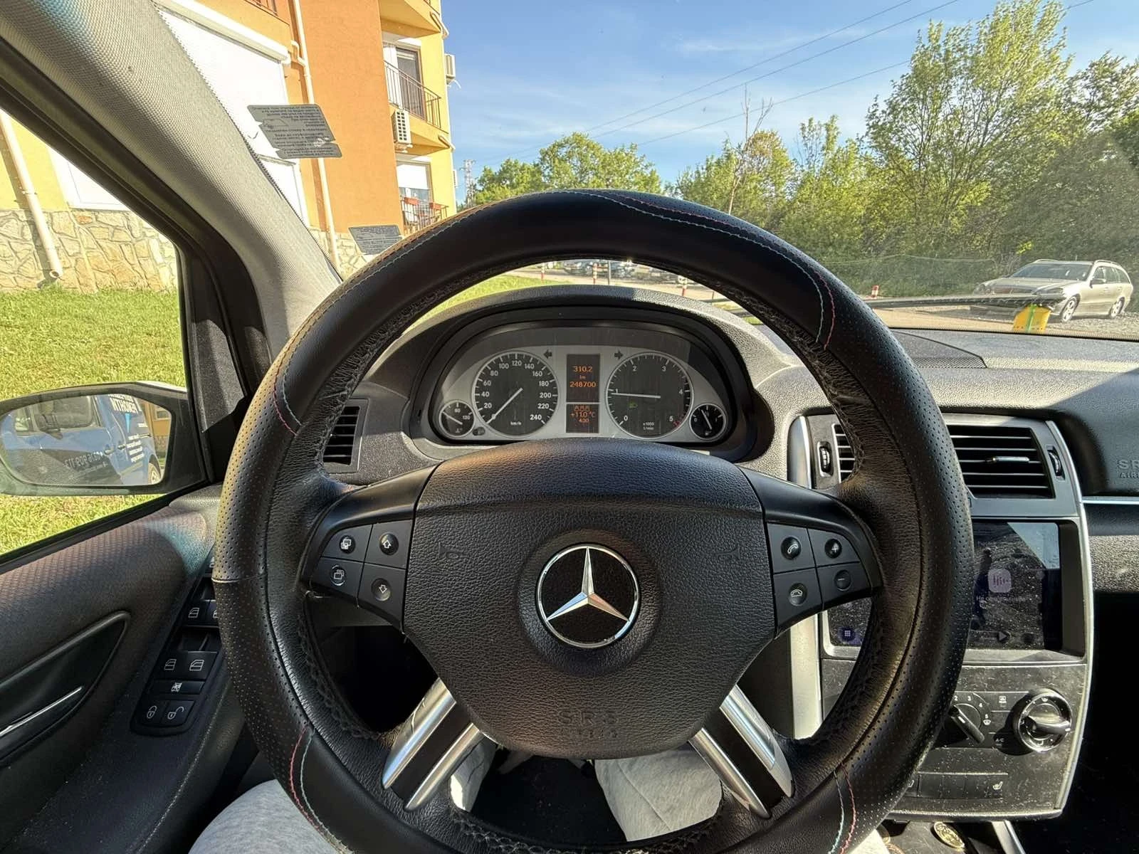 Mercedes-Benz B 180, снимка 10 - Автомобили и джипове - 56362705