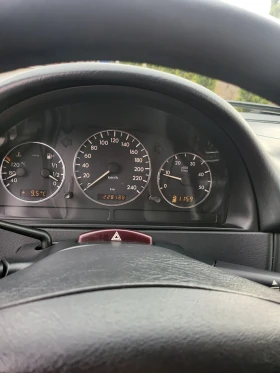 Mercedes-Benz ML 270 История, семеен, Каско 08.26г, ТВ, комп. Гуми - 6000 € / 11734.98 лв. - 29514269 10