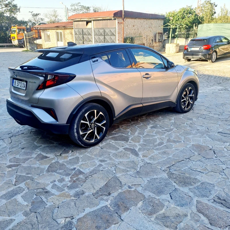 Toyota C-HR 1.8i hybrid, снимка 14 - Автомобили и джипове - 47553862