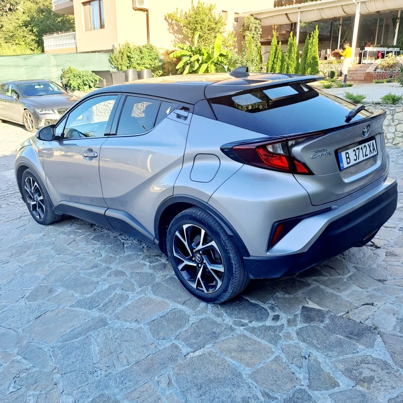 Toyota C-HR 1.8i hybrid, снимка 15 - Автомобили и джипове - 47553862