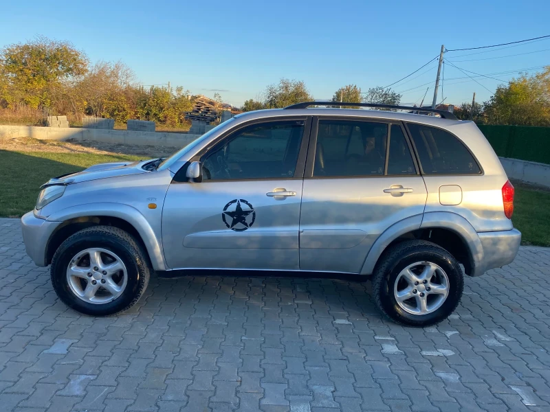 Toyota Rav4 2.0 D4D, снимка 2 - Автомобили и джипове - 48068205