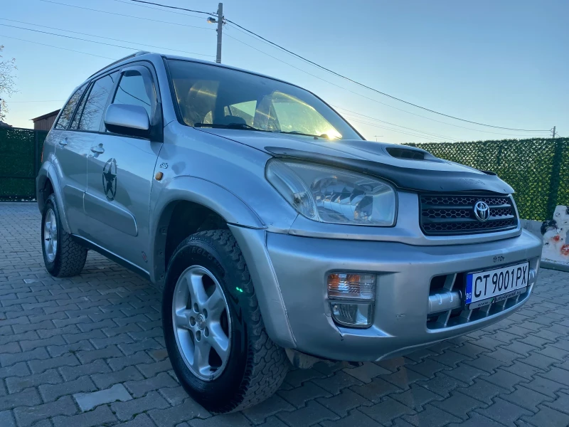 Toyota Rav4 2.0 D4D, снимка 5 - Автомобили и джипове - 48068205