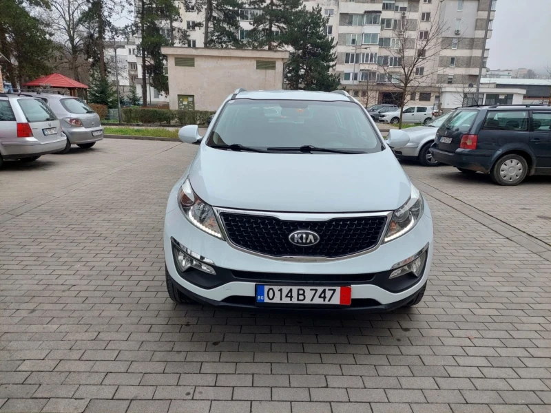 Kia Sportage 1.6i 127000km FACELIFT НОВА, снимка 2 - Автомобили и джипове - 52643507