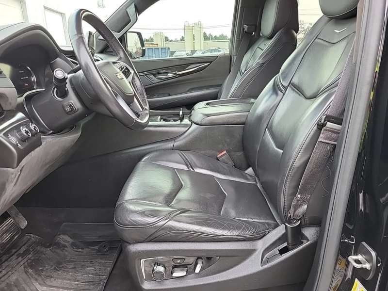 Cadillac Escalade * PLATINUM * CARFAX * БЕЗ ПЪРВОНАЧАЛНА ВНОСКА, снимка 5 - Автомобили и джипове - 52912695