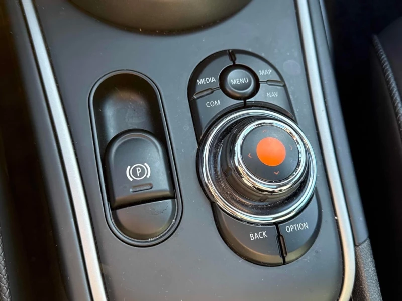 Mini Countryman * Cooper S * CARFAX * БЕЗ ПЪРВОНАЧАЛНА ВНОСКА, снимка 14 - Автомобили и джипове - 53076063