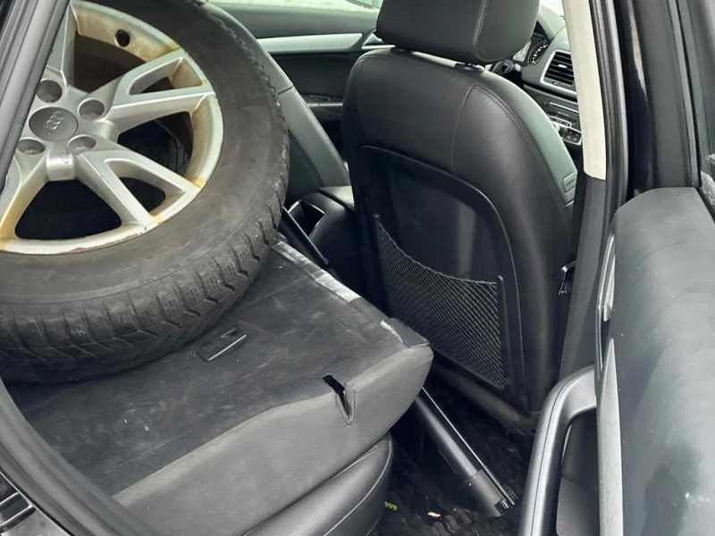 Audi Q3 2017 Komfort * CARFAX * БЕЗ ПЪРВОНАЧАЛНА ВНОСКА, снимка 12 - Автомобили и джипове - 53095213