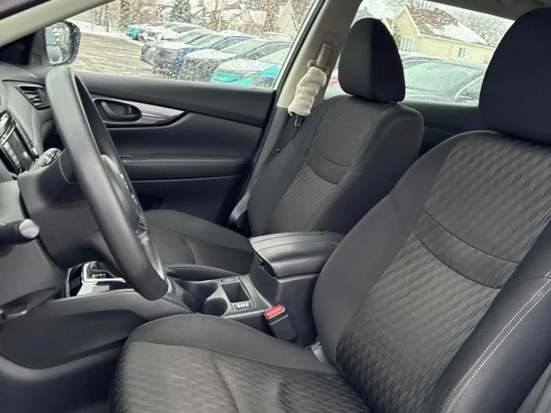 Nissan Rogue * AWD * CARFAX * БЕЗ ПЪРВОНАЧАЛНА ВНОСКА, снимка 12 - Автомобили и джипове - 53111063