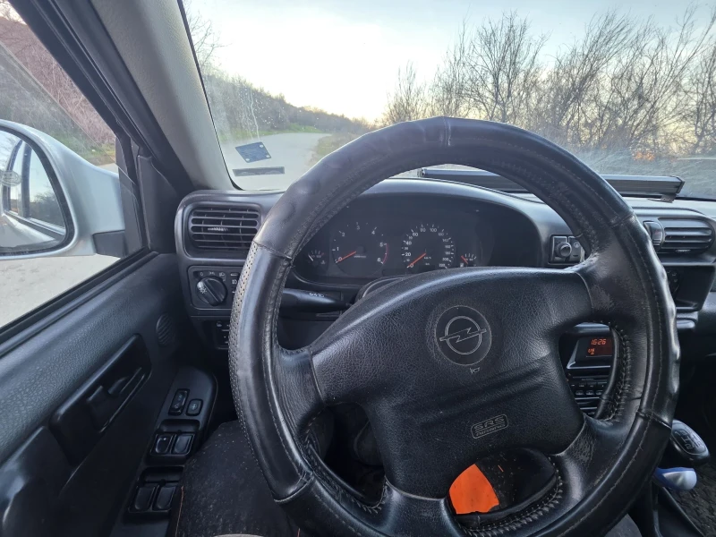 Opel Frontera Opel Frontera B 2.2DTL 116, снимка 16 - Автомобили и джипове - 53112821