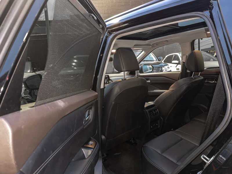 Nissan Rogue ПАНОРАМА* КОЖА* ЩОРИ* ПОДГРЕВ, снимка 11 - Автомобили и джипове - 53204882