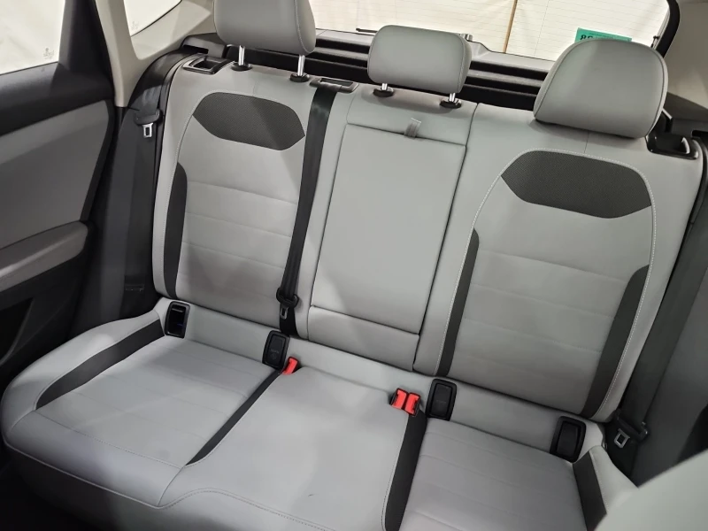 VW Taos 1.5L| CARFAX| PANORAMA| , снимка 9 - Автомобили и джипове - 53361578