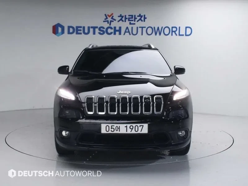 Jeep Cherokee 2.4 Longitude Awd, снимка 3 - Автомобили и джипове - 56112185