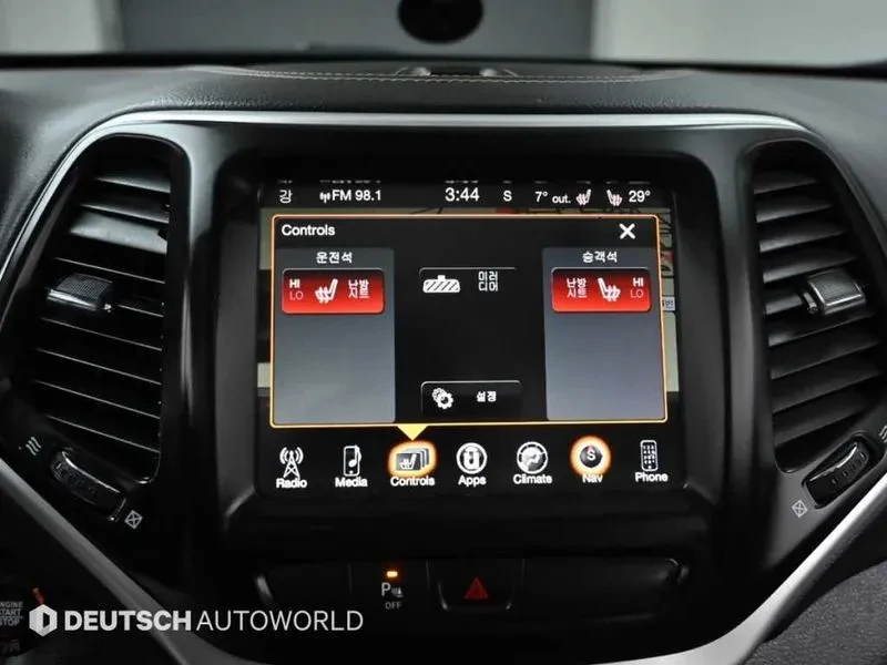 Jeep Cherokee 2.4 Longitude Awd, снимка 17 - Автомобили и джипове - 56112185