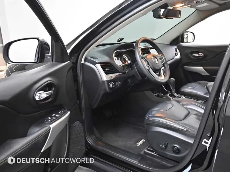 Jeep Cherokee 2.4 Longitude Awd, снимка 11 - Автомобили и джипове - 56112185