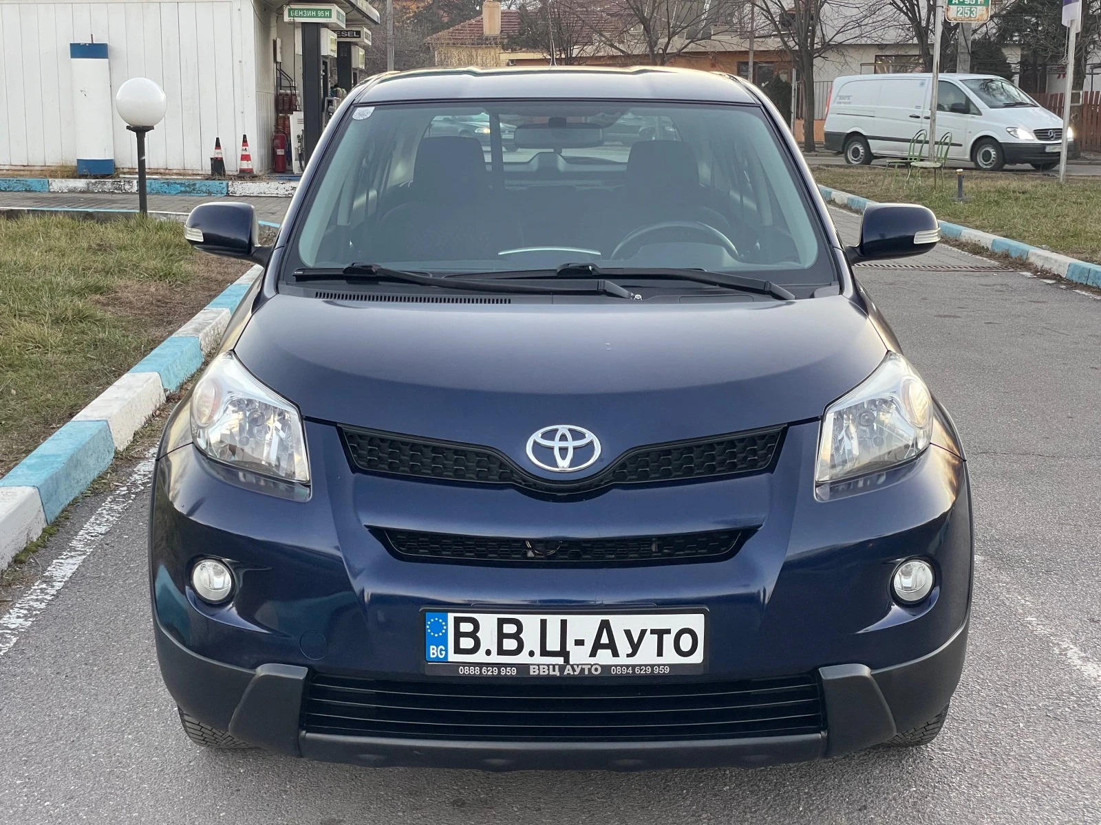 Toyota Urban Cruiser 1.4D4D/4x4 - изображение 2