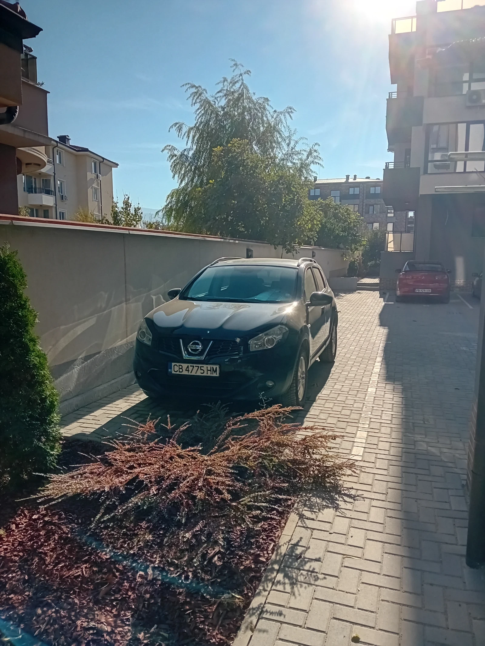 Nissan Qashqai 2.0 4Х4 БЕНЗИН ТЕКНА. ШВЕЙЦАРИЯ.ПЪЛНА СЕРВИЗНА ИСТ - изображение 2