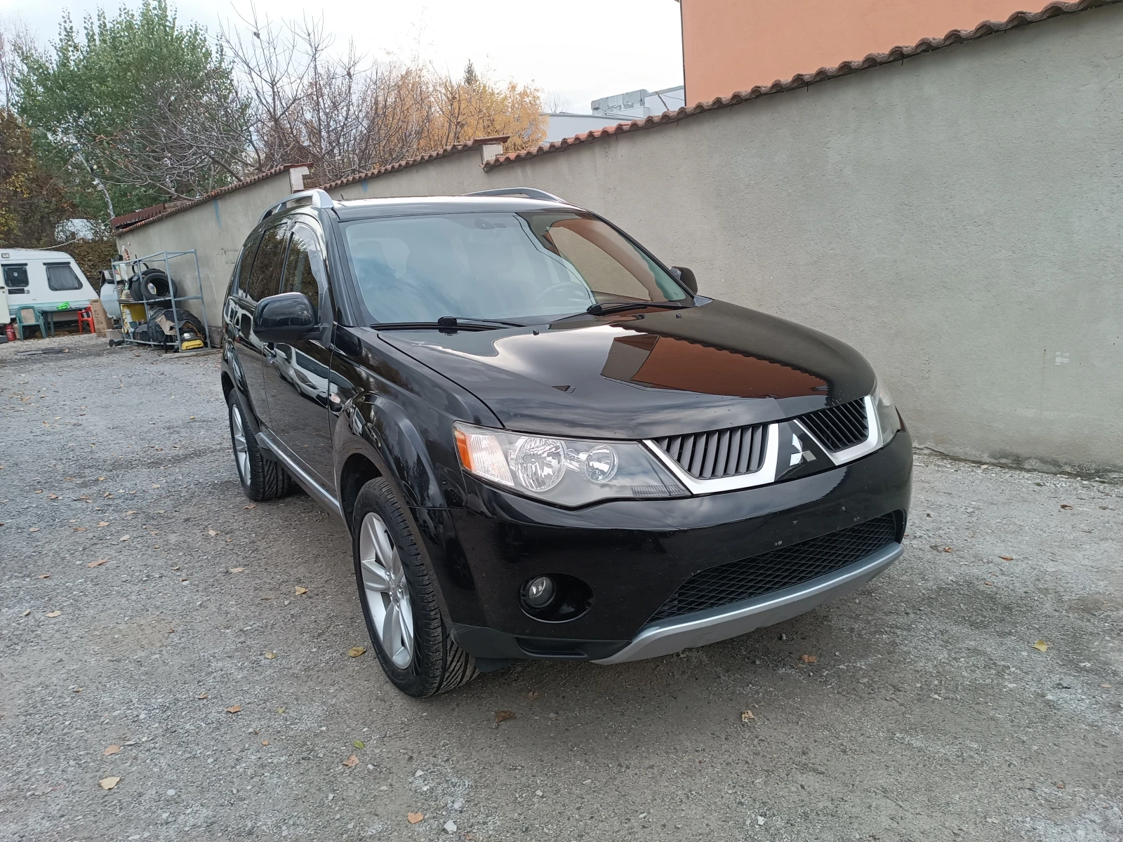 Mitsubishi Outlander 2.2DI-D 4X4 7-MESTA - изображение 4