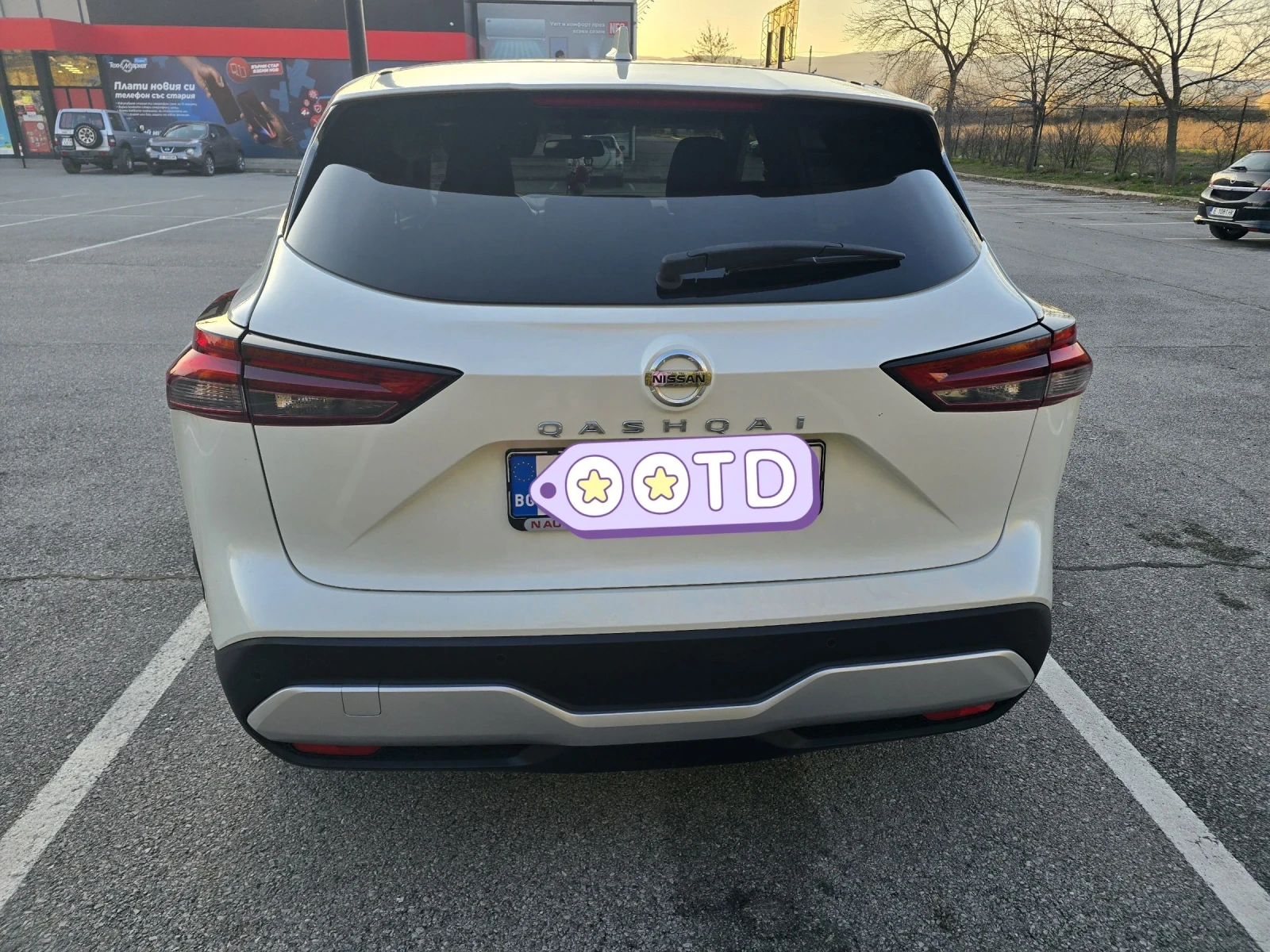 Nissan Qashqai, снимка 10 - Автомобили и джипове - 53829760