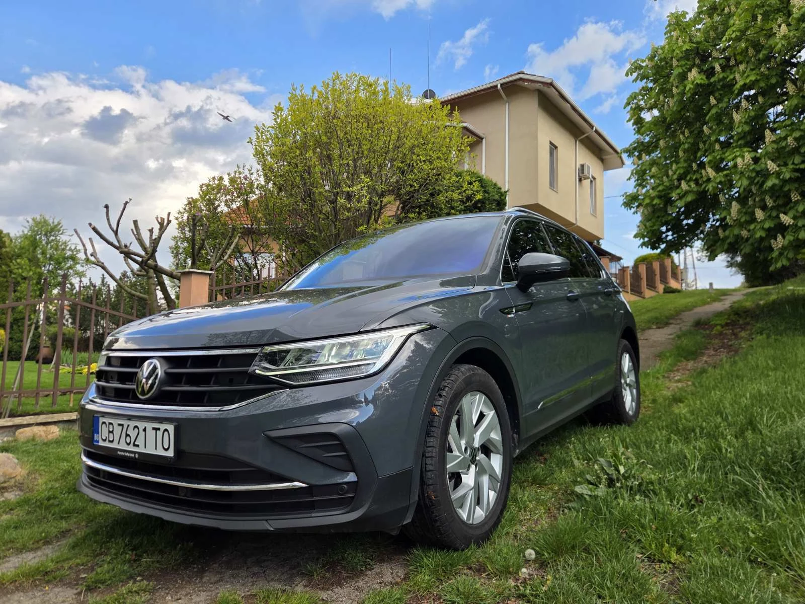 VW Tiguan 2.0d* 150k.с* 4х4* VIRTUAL* DSG7* FACE* , снимка 2 - Автомобили и джипове - 54383910