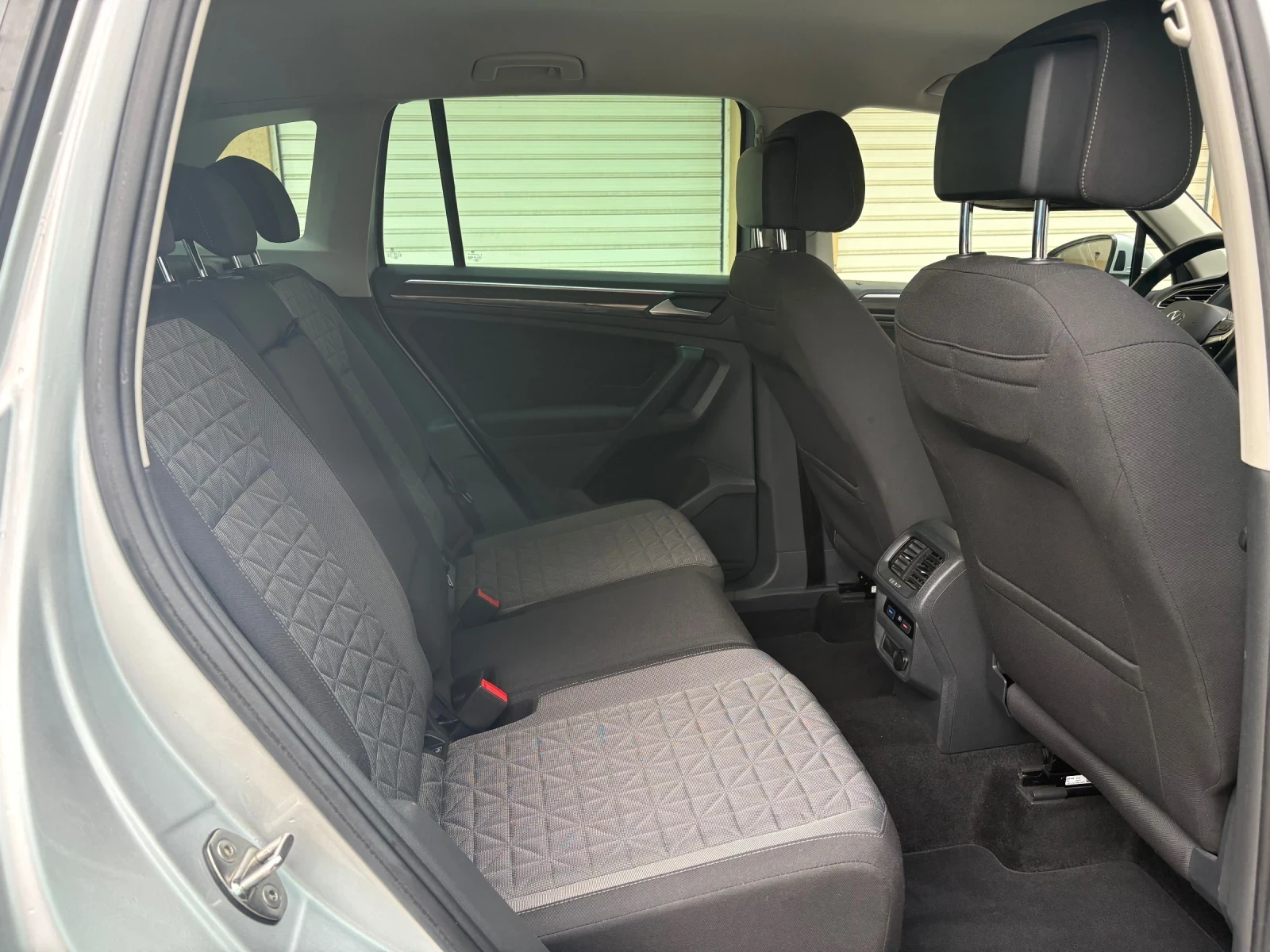 VW Tiguan 2.0d* 150k.с* 4х4* VIRTUAL* DSG7* FACE* , снимка 15 - Автомобили и джипове - 54383910