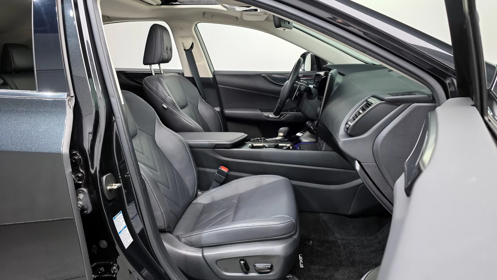 Lexus NX 350h, снимка 11 - Автомобили и джипове - 54604120