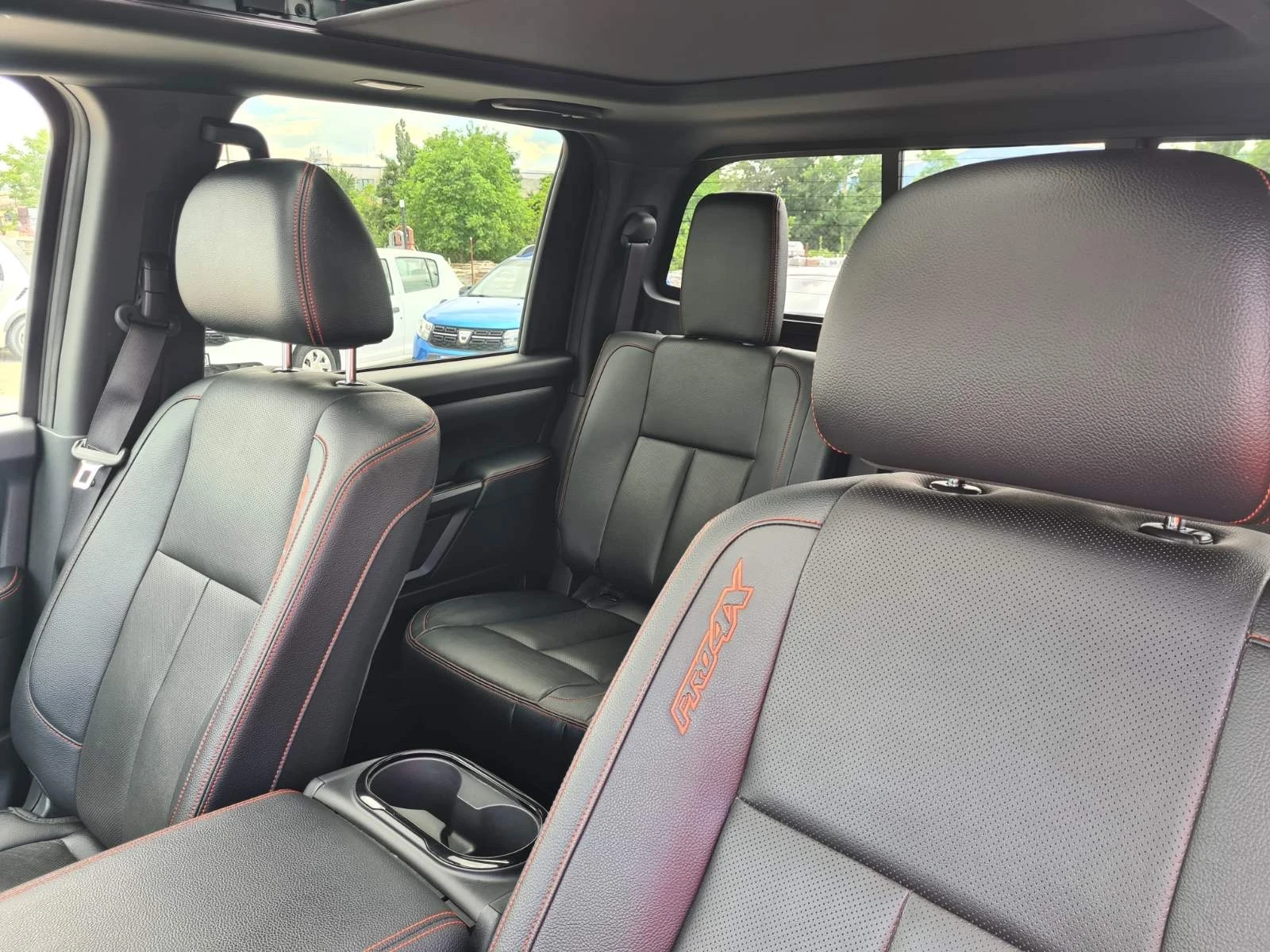 Nissan Titan crew cab PRO 4X / ПАНОРАМА / КАМЕРА / ОБДУХВАНЕ / ПОДГРЕВ, снимка 17 - Автомобили и джипове - 54892411
