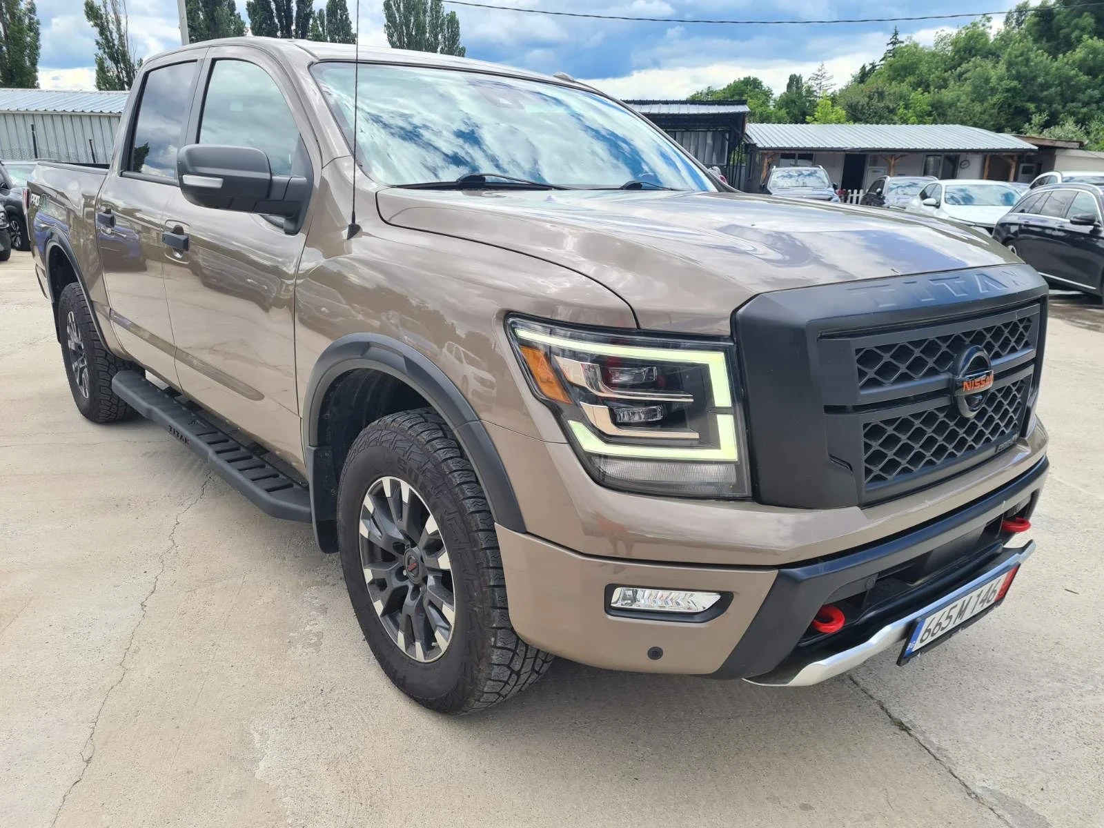 Nissan Titan crew cab PRO 4X / ПАНОРАМА / КАМЕРА / ОБДУХВАНЕ / ПОДГРЕВ, снимка 3 - Автомобили и джипове - 54892411