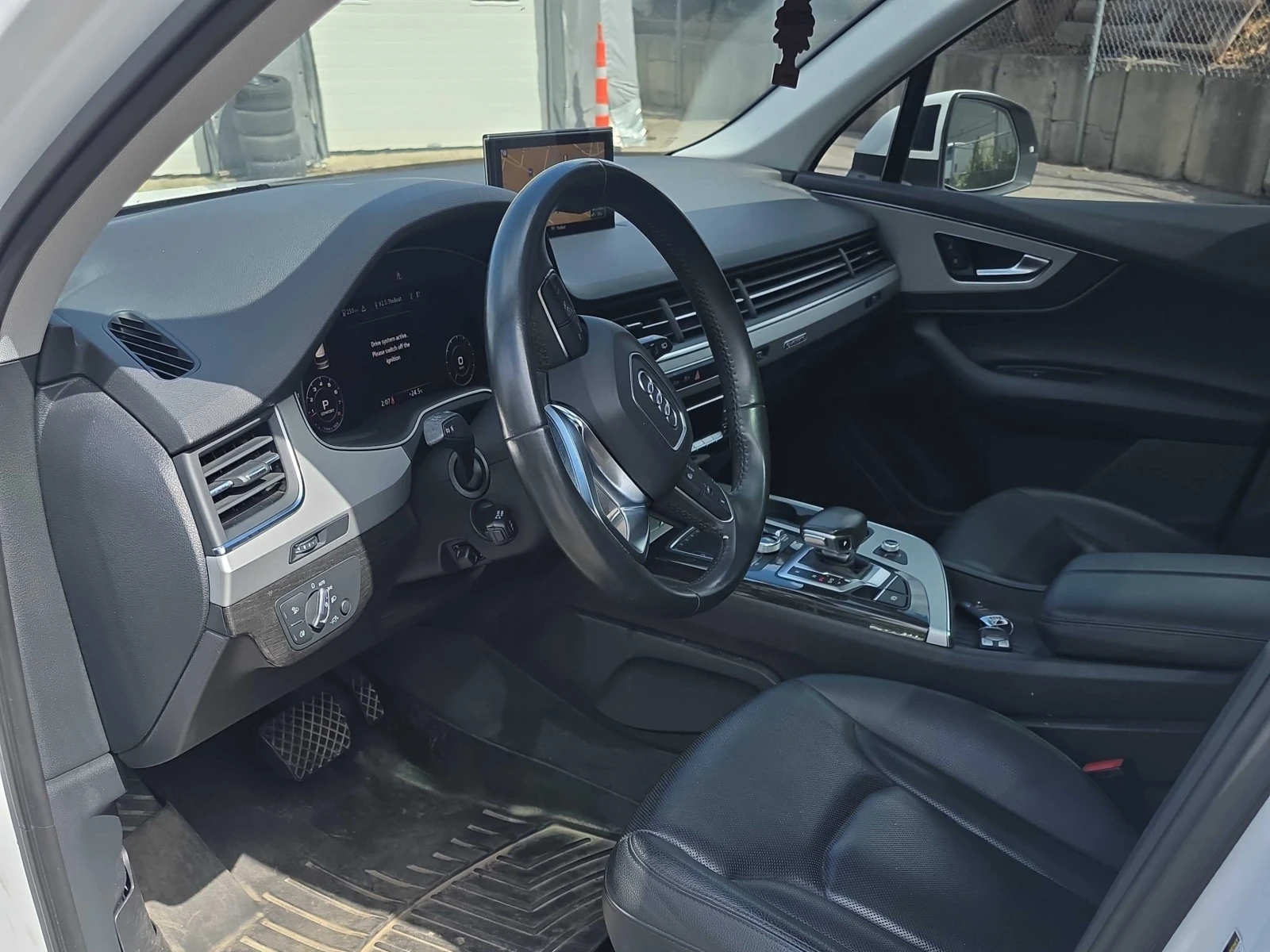 Audi Q7 * Progressiv * CARFAX * ОПЦИЯ ЗА ФИНАНСИРАНЕ * , снимка 5 - Автомобили и джипове - 55816551